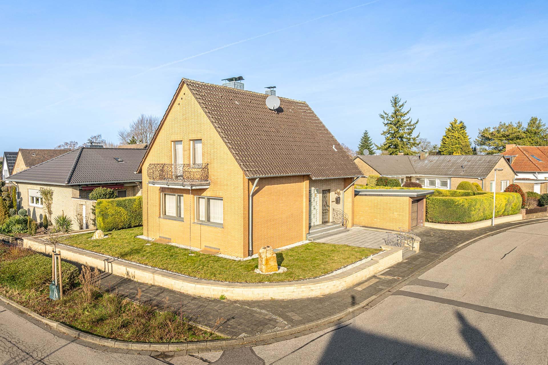 freistehendes Einfamilienhaus Bedburg mit Garten und Garage Einfamilienhaus Bedburg