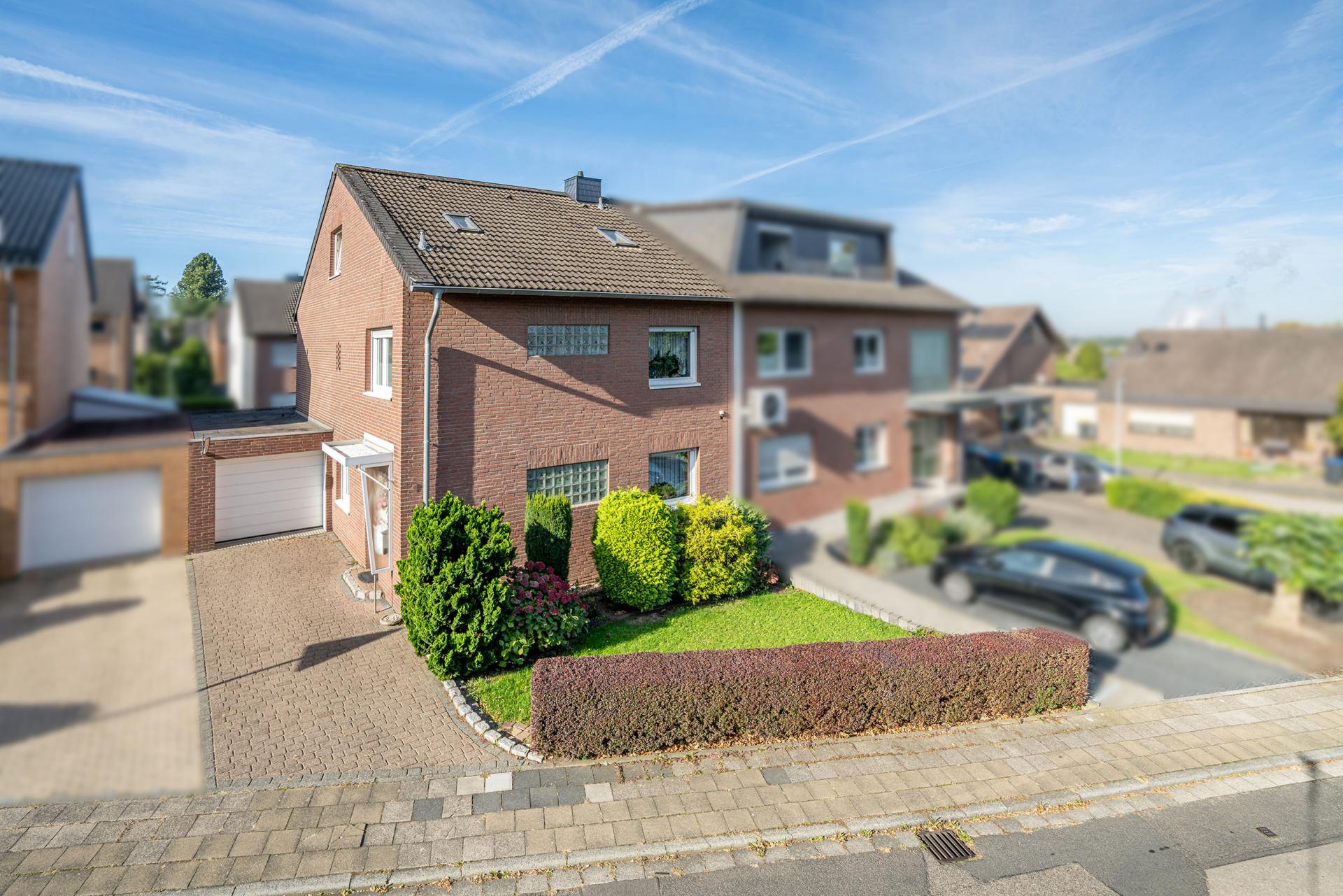 Doppelhaushälfte Bergheim