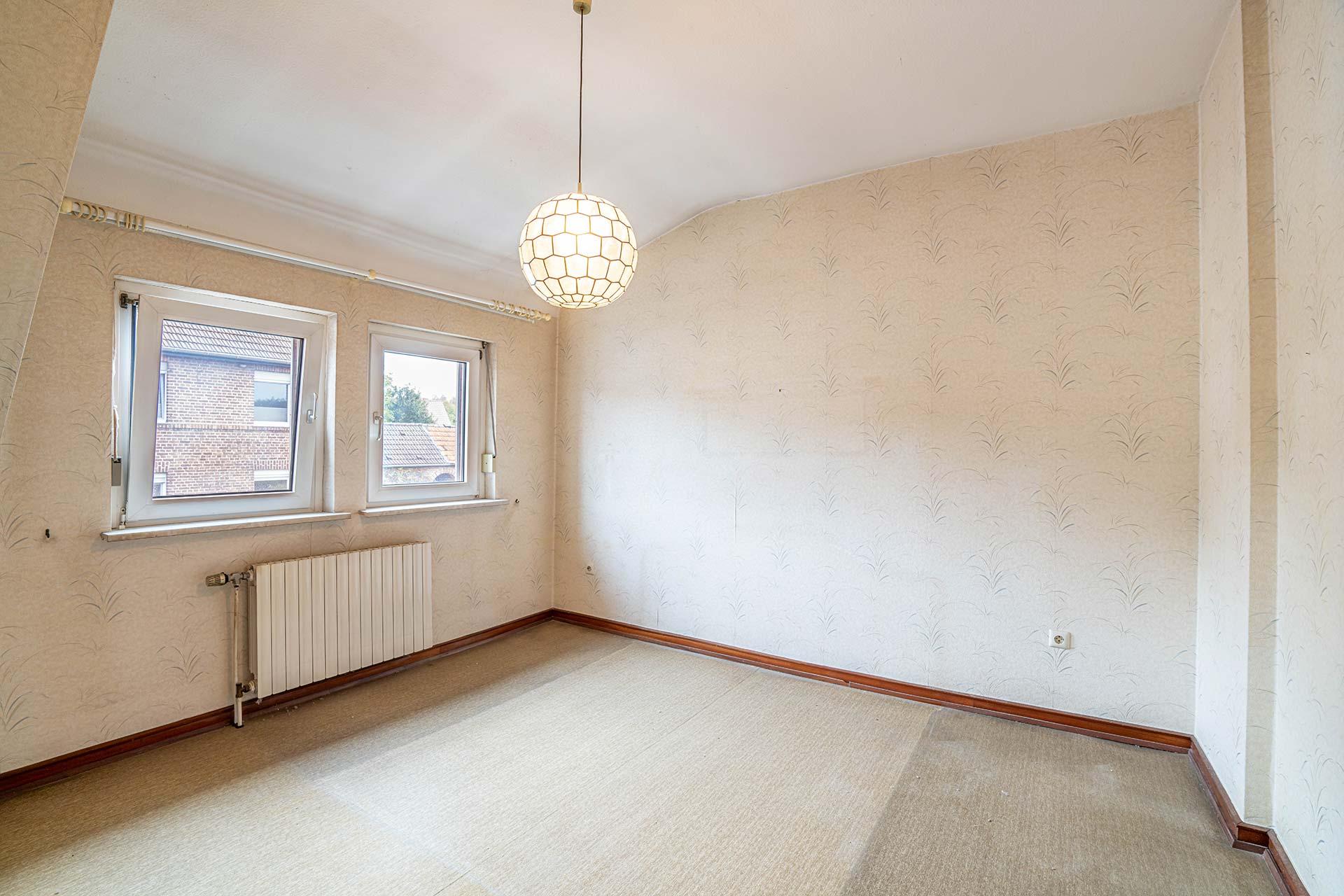 Das Kinderzimmer ist zur Vorderseite gelegen und befindet sich ebenfalls im Dachgeschoss. Reihenmittelhaus Kerpen