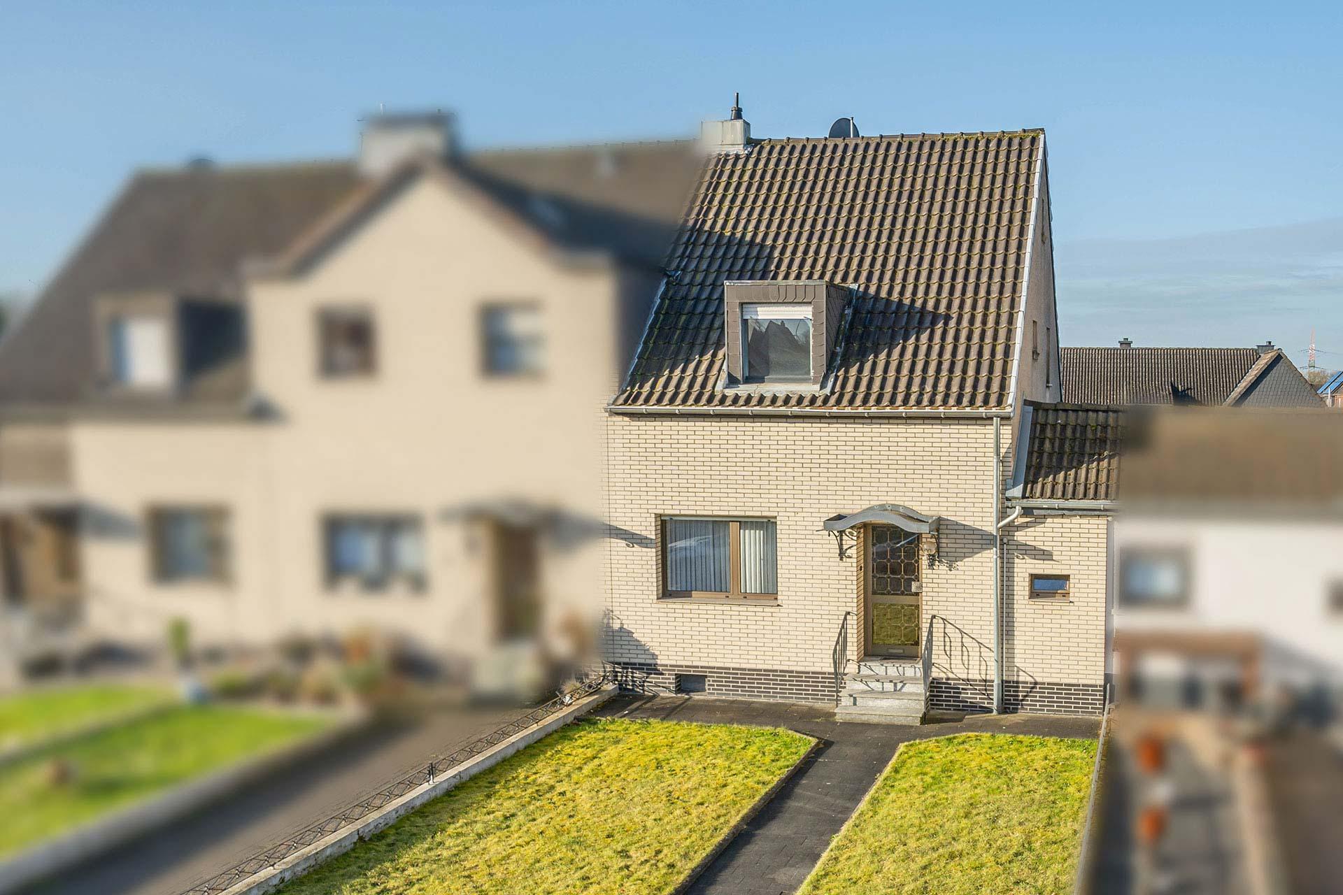 Vorderansicht des Reihenmittelhauses Reihenmittelhaus Kerpen